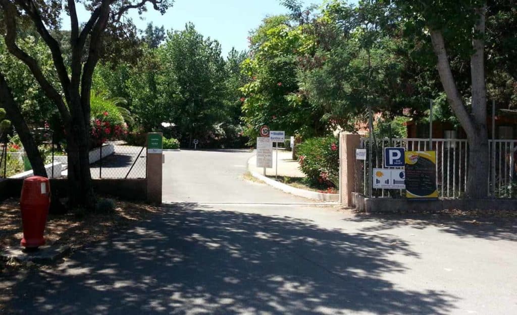 Camping en Corse pour caravane, tente et camping-car