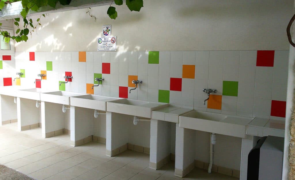 Emplacement de camping dans le Vaucluse