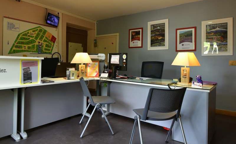 Emplacement de camping dans le Vaucluse