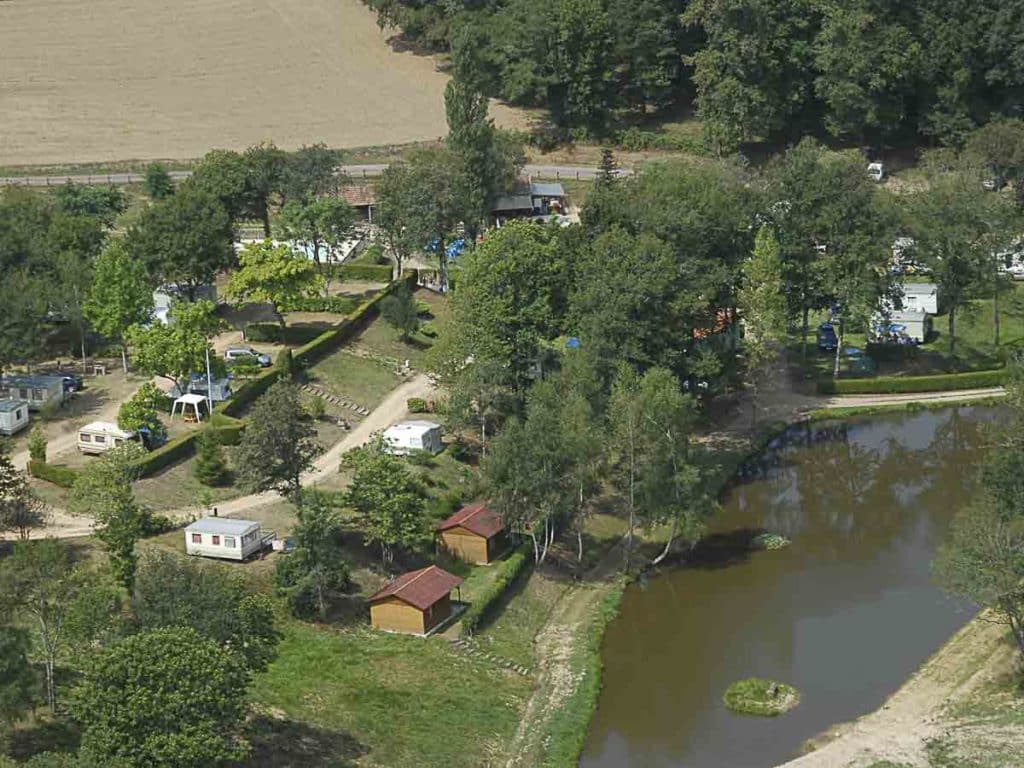 Emplacement de camping en Dordogne la Ripole