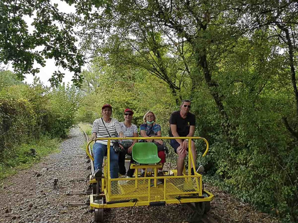 Emplacement de camping en Dordogne la Ripole