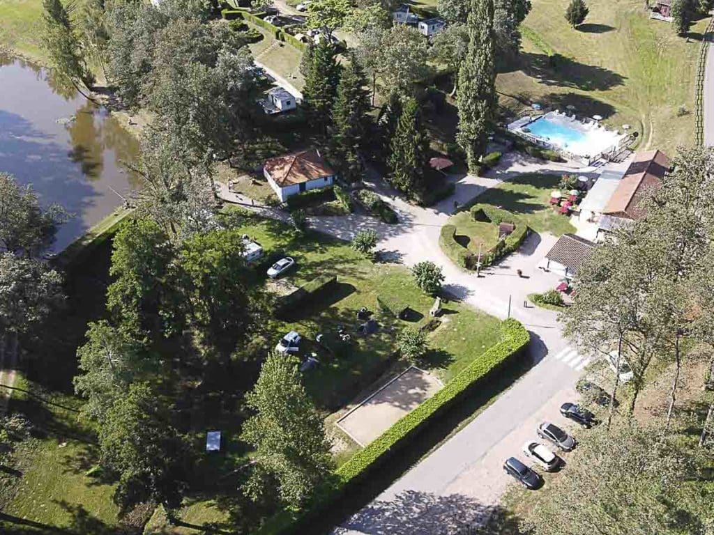 Emplacement de camping en Dordogne la Ripole