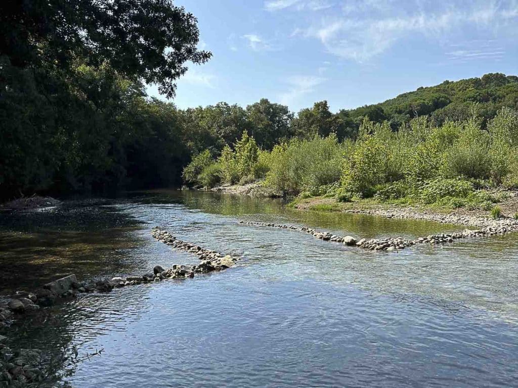 Emplacement de camping dans le Gard à Cornillon