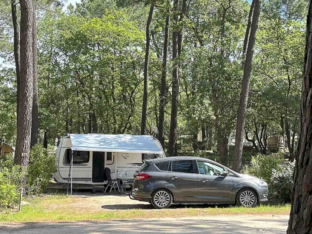 Emplacement de camping dans le Vaucluse