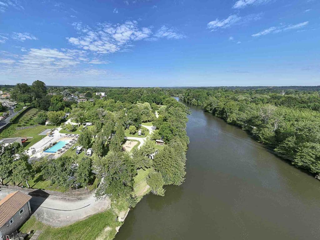 Emplacements de camping Montpin-Ménestrol