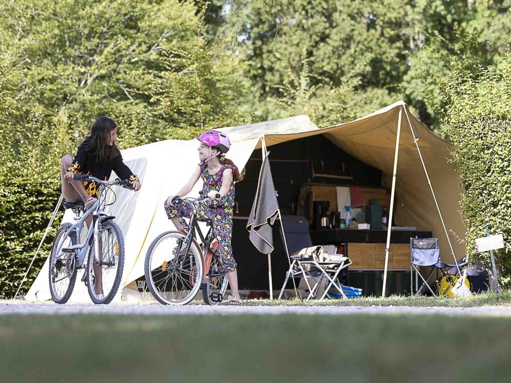 Emplacements de camping Montpin-Ménestrol