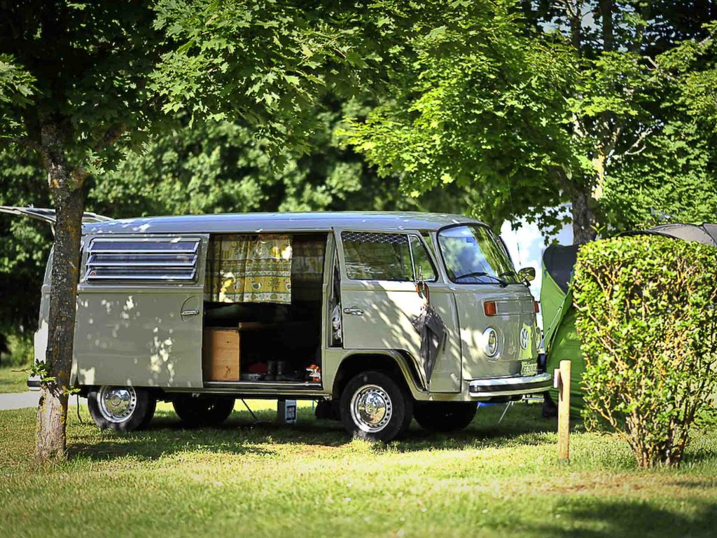 Emplacement de camping dans le Lot